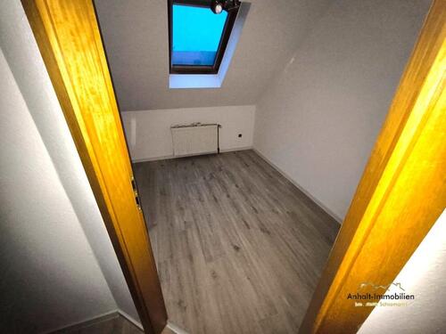 Foto - Dachgeschoßwohnung in Südliches Anhalt zur Miete