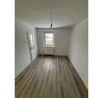 **Bezugsfertig** RENOVIERTE 2-Zimmerwohnung**Mit komplett MODERNISIERTEM BAD** - Rinteln