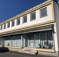 Gewerbeimmobilie mit Entwicklungspotential in zentraler Lage von Rehau - Ausstellung, Büro, Lager, Produktion im Mischgebiet - mit Laderampe im EG - Gesamtgewerbefläche ca. 1.786 m²