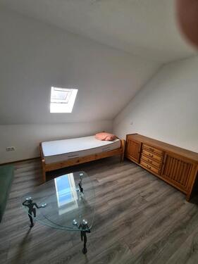 Foto - 1 Zimmer in 4 Zimmer WG Wohnung zu vermieten