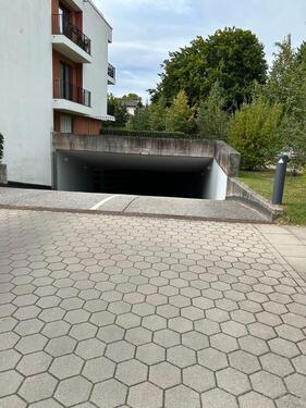 Foto - Tiefgaragenstellplatz HH Langenhorn Jütlandring, Gepflegt&sicher!