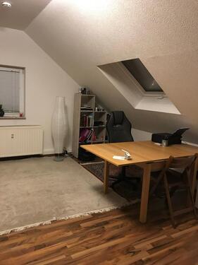 Foto - 1 Zimmer Dachgeschoßwohnung zur Miete in Bergneustadt