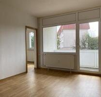 Sofort einziehen & wohlfühlen- 1-Raumwohnung mit Balkon in ruhiger Lage *ideal für Azubis Studenten* - Köthen (Anhalt)