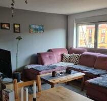 Zentrale 3-Zimmer-Wohnung mit Balkon & Aufzug in Halle - Halle (Saale)