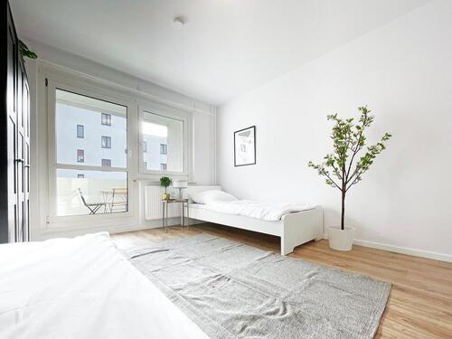 Foto - Frisch renoviertes und voll eingerichtetes WG-Zimmer
