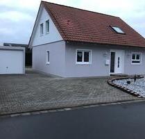 Einfamilienhaus in Korbach – Erdwärme, Südterrasse, Garage