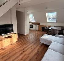 Möblierte Wohnung in Top-Lage ideal für Studenten-WGs - Düsseldorf Stadtbezirk 8