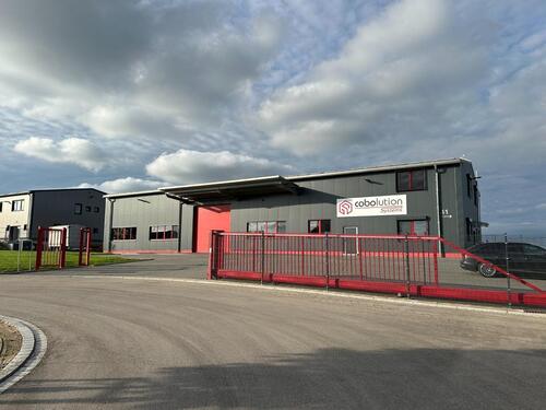 Foto - Attraktives Gewerbeobjekt, Büros & Hallenfläche, flexible Nutzung