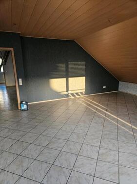 Foto - 4 Zimmer Dachgeschoßwohnung zur Miete in Niederaula