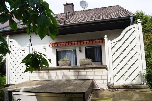 Foto - Einziehen und wohlfühlen – Einfamilienhaus mit großem Garten
