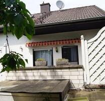 Einziehen und wohlfühlen – Einfamilienhaus mit großem Garten - Stockstadt am Rhein