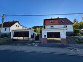 Foto - Doppelhaushälfte mit riesigem Grundstück
