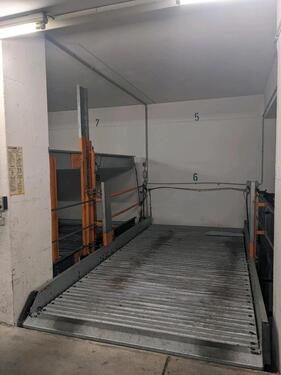 Foto - ParkplatzTiefgaragenstellplatz auf Doppelparker