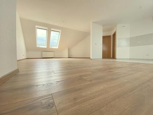 Foto - 2 Zimmer Wohnung mit Balkon, Tageslichtbad, Stellplatz und EBK
