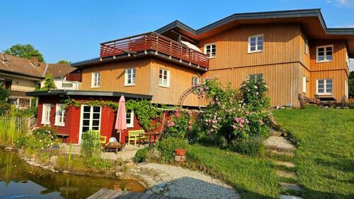 Foto - Exklusives Massivholz-Haus in idyllischer Lage