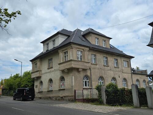 Foto - Historische Villa mit Gewerbe & Wohnen Garagen u. 1080 qm