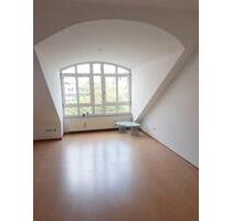 Moderne 2-Zimmer-Dachgeschosswohnung in München-Neuhausen – ruhig