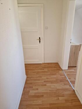 Foto - Schöne geflegte 2 Zimmer Dachgeschoss Wohnung