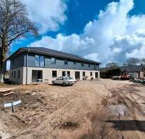 4 Zimmer Wohnung mit Terrasse, Kfz-Stellplatz - Großenwiehe