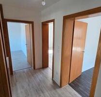 Erstbezug nach Sanierung mit Balkon: Geschmackvolle 4,5-Zimmer-OG - Rüsselsheim am Main