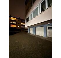 Garage geschützt mit Tor + 13 min bis zur Kö! - Düsseldorf Stadtbezirk 9