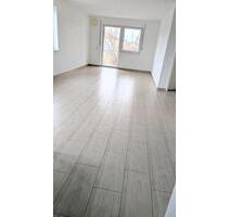 Biete 4 Zi.Wohnung +Garage+Balkon+Kellerraum, SOFORT - Rottenburg an der Laaber