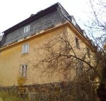 Mehrfamilienhäuser 24 WE - 88.000,00&nbsp;EUR Kaufpreis, ca.&nbsp; 1.500,00&nbsp;m&sup2; in Hirschberg (PLZ: 07927)