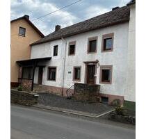 Haus, Reihenmittelhaus - 95.000,00 EUR Kaufpreis, in Birresborn (PLZ: 54574)