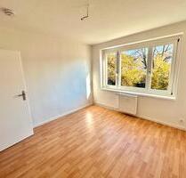 Charmante 2-Zimmer-Wohnung in begehrter Fichtestraße mit grüner Aussicht - Magdeburg Leipziger Straße