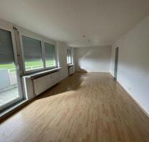 Helle 1-Zimmer-Wohnung mit Balkon - am Stadtrand von Rosenheim