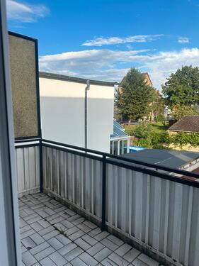 Foto - Helle 3-Zimmer-Wohnung in Ginsheim-Gustavsburg