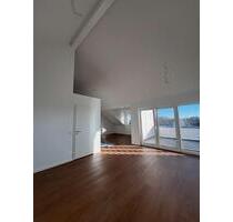 4 Zimmer DG Wohnung 116 qm, Aufzug, Göste-WC, barrierefrei - Burscheid