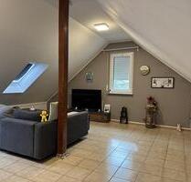 Bitburg-Stahl - Attraktive 3-Zimmer-Wohnung, 1. OG, mit EBK, 2 Stellplätzen u. Gartenmitbenutzung