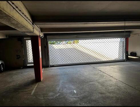 Foto - Tiefgarage Stellplatz, Laatzen-Zentrum