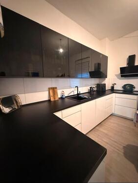 Foto - Mietwohnung - 1.100,00 EUR Kaltmiete, ca.  130,00 m²