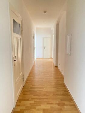 Foto - 3-Raum Wohnung im Altbau - 600,00 EUR Kaltmiete, ca.  82,00 m²