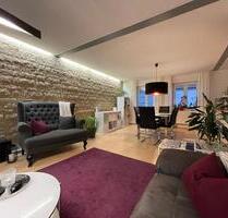 möbliert von privat: loftartige 2-Zimmer-Wohnung am Unteren Markt - Neumarkt in der Oberpfalz Altenhof