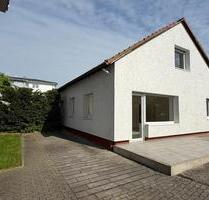 Familien‑ oder WG‑geeignet: 5‑Zimmer‑Haus mit Glasfaser und gute - Liederbach am Taunus