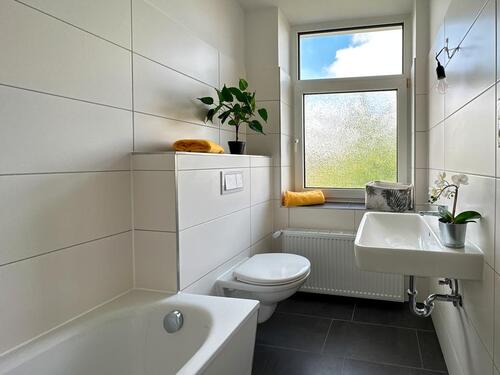 Foto - +++Geräumiges Familiennest mit Wannenbad+++