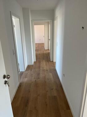 Foto - Sanierte Familienwohnung zentrale Lage große Terasse