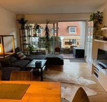 Oststadt+TG-Stellplatz: 2-Zimmer, Loggia, Aufzug und Fußbodenheiz - Hannover Mitte