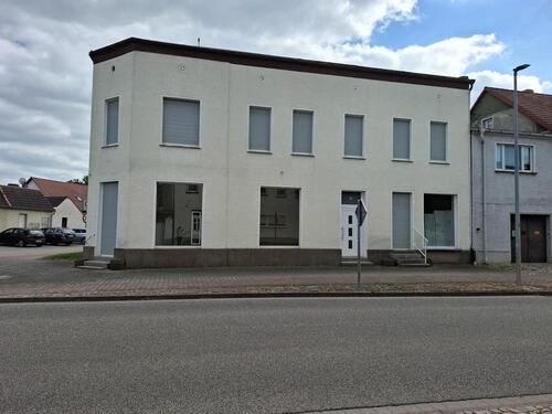 Foto - 11 Zimmer Mehrfamilienhaus, Wohnhaus zum Kaufen in Calbe (Saale)