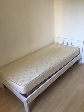 Foto - 1 Zimmer Wohnung zu vermieten - 260,00&nbsp;EUR Kaltmiete, ca.&nbsp; 16,00&nbsp;m&sup2;