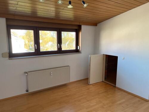Foto - Etagenwohnung in Lenting zur Miete
