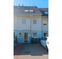Reihenmittelhaus in Bensheim - 500.000,00&nbsp;EUR Kaufpreis, ca.&nbsp; 130,00&nbsp;m&sup2; in Bensheim (PLZ: 64625)