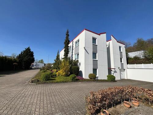 Foto - Büro Praxisräume zu vermieten - 1.890,00 EUR Kaltmiete,