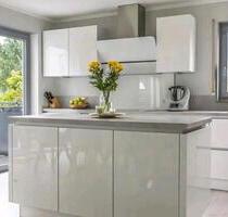 wunderschöne 3 Zimmerwohnung mit Balkon in Wiernsheim