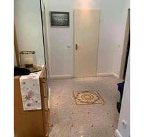 Möblierte 2-Zimmer-Wohnung mit Balkon zur Zwischenmiete-6 MONATE - Hamburg Winterhude