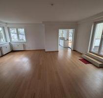 3-Zimmerwohnung mit sonniger Dachterrasse in 12109 Tempelhof - Berlin Tempelhof-Schöneberg