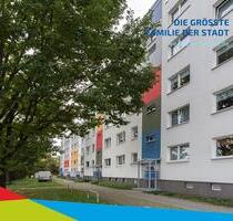 2 Zimmer, großer sonniger Balkon und Tageslichtküche - Chemnitz Klaffenbach